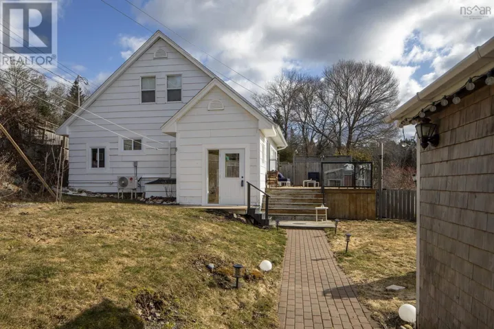 1 Ingram River Lane, Ingramport, Nova Scotia B3Z4A2