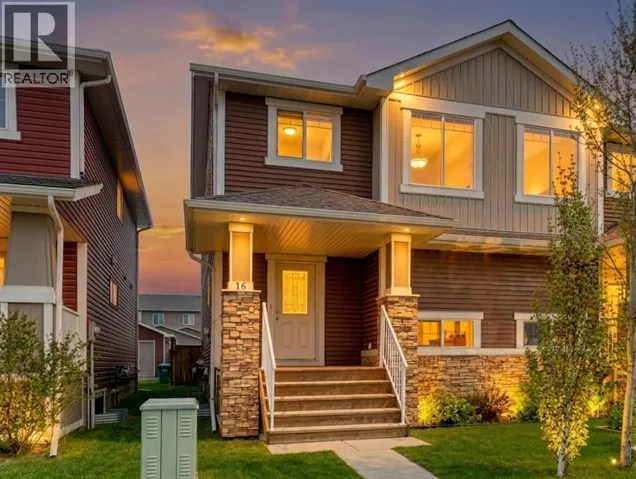 16 Fireside Way, Cochrane, Alberta T4C0R1