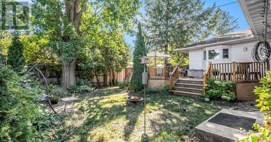 B - 668 CHAPMAN BOULEVARD, Ottawa, Ontario K1G1T6