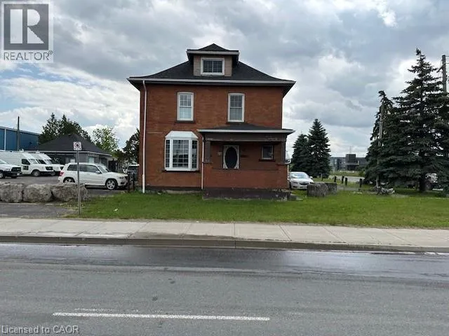 1360 RYMAL Road E, Hamilton, Ontario L8W3N1