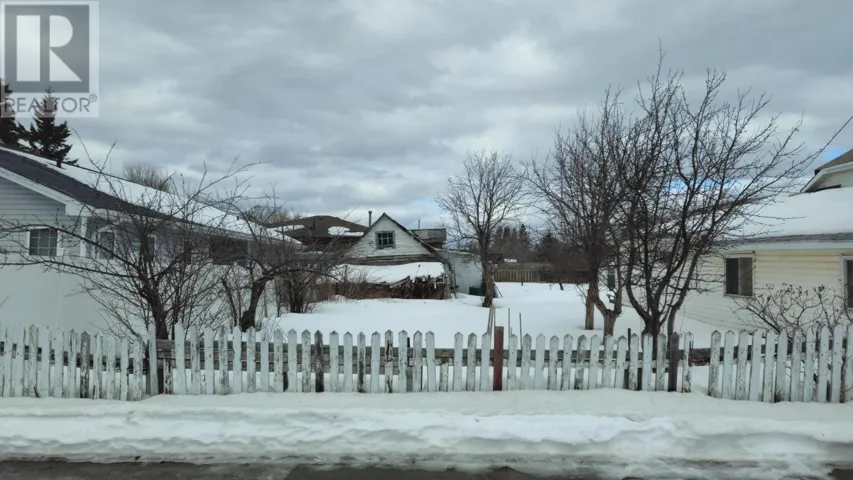 340 First AVE, Thunder Bay, Ontario P7B3G9