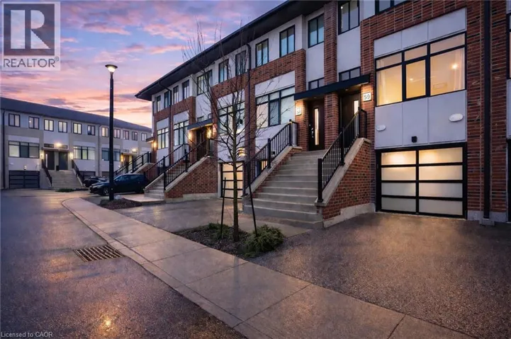 59 MARKLE Crescent, Ancaster, Ontario L9G0H3