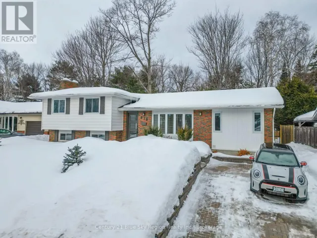 372 CAMELOT DRIVE, North Bay (Birchaven), Ontario P1A3K7