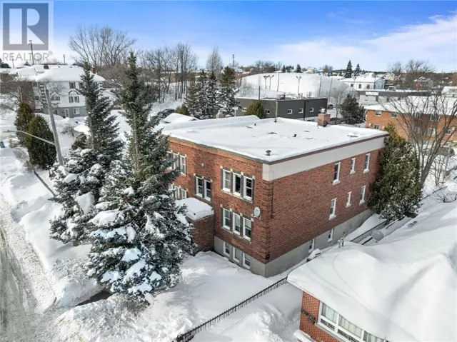 226 Oak Street, Sudbury, Ontario P3C1M7