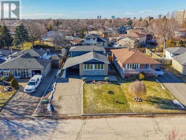 8 EDWIN DRIVE, Brampton (Brampton South), Ontario L6Y1A1
