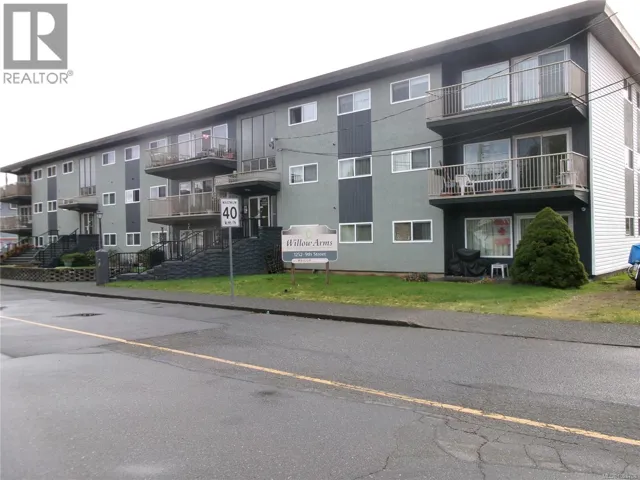 1252 9th St, Courtenay, British Columbia V9N1P4