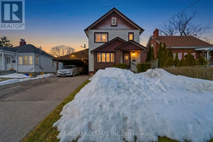 30 THOMAS STREET, Oshawa (Lakeview), Ontario L1H3W5