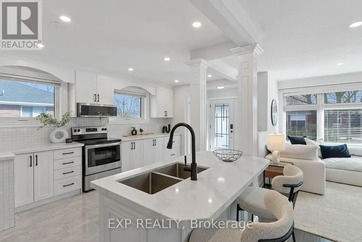39 HOBDEN PLACE, Toronto (Willowridge-Martingrove-Richview), Ontario M9R3R6