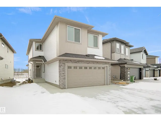 1323 11 AV NW, Edmonton, Alberta T6W4X8
