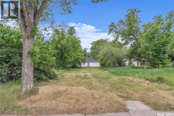 431 R AVENUE S, Saskatoon, Saskatchewan S7M2Z4