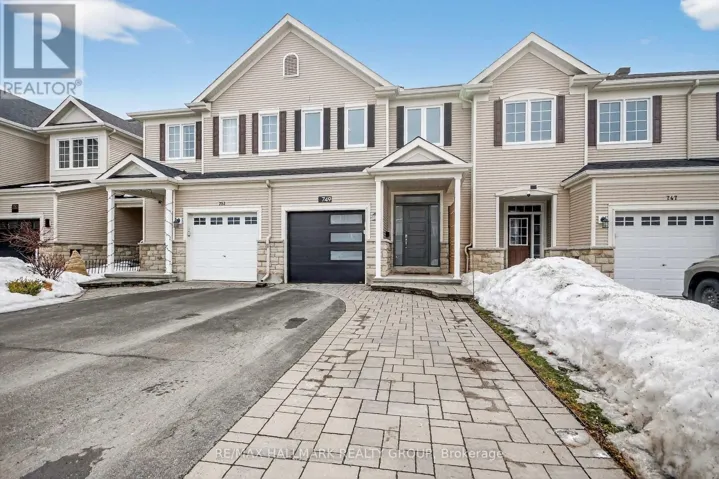 749 OAKGLADE AVENUE, Ottawa, Ontario K2M0B5