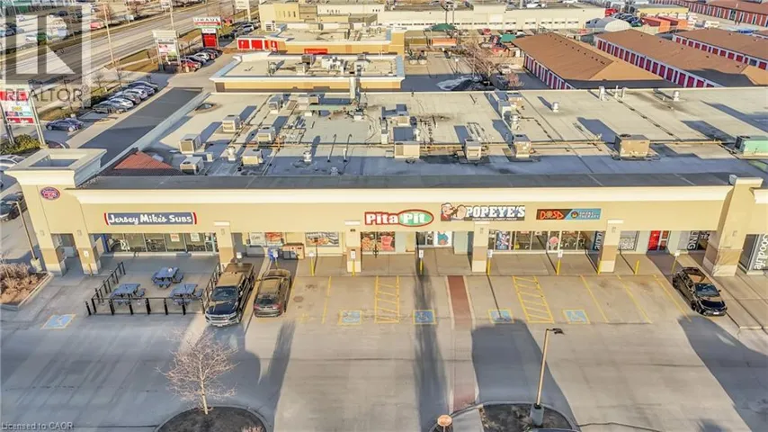 589 FAIRWAY Road S, Kitchener, Ontario N2C1X4