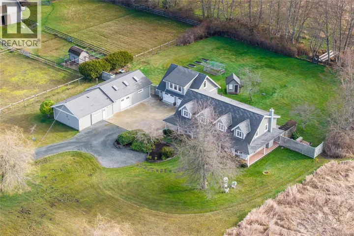 766 Hemsworth Rd, Qualicum Beach, British Columbia V9K1R1