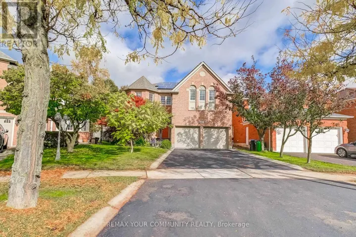 2629 BURNFORD TRAIL, Mississauga (Central Erin Mills), Ontario L5M5E1
