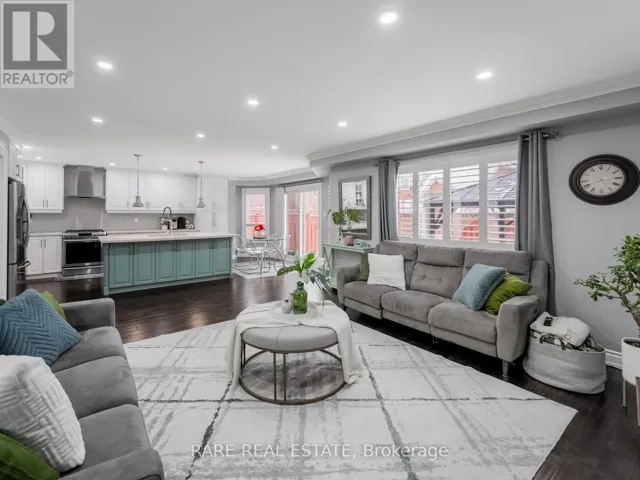 33 SOUTHBEND DRIVE, Brampton (Snelgrove), Ontario L7A1K5