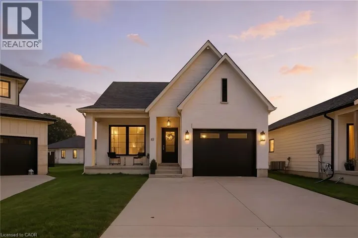 10 MACNEIL Court, Port Burwell, Ontario N0J1T0