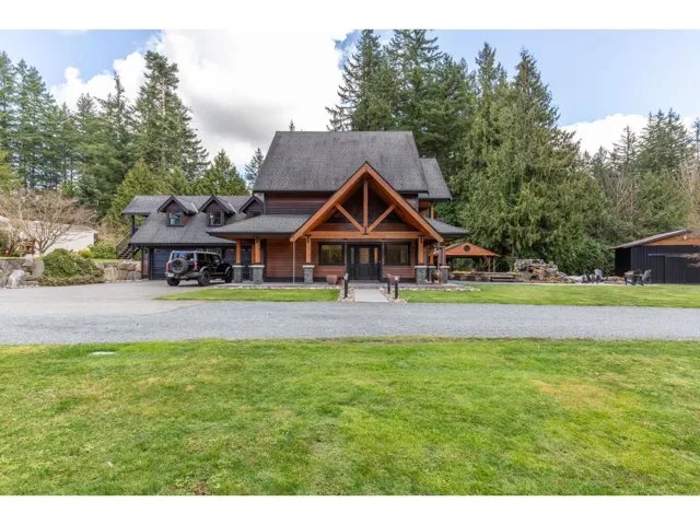20078 27 AVENUE, Langley, British Columbia V2Z1X2