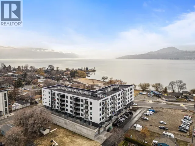 3051 Abbott Street Unit# 204, Kelowna, British Columbia V1Y1G9