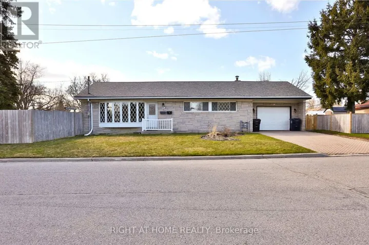 UPPER - 63 PANMURE CRESCENT, Toronto (Bendale), Ontario M1K4Y5