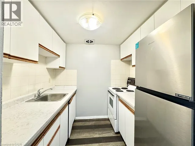 1200 COURTLAND Avenue E Unit# 45, Kitchener, Ontario N2C1K7