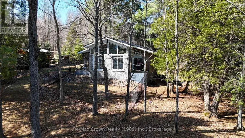 935 LIMBERLOST POINT ROAD, Parry Sound Remote Area (Restoule), Ontario P0H2R0