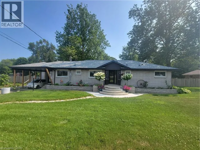 813 SEACLIFF Drive, Kingsville, Ontario N9Y2L3