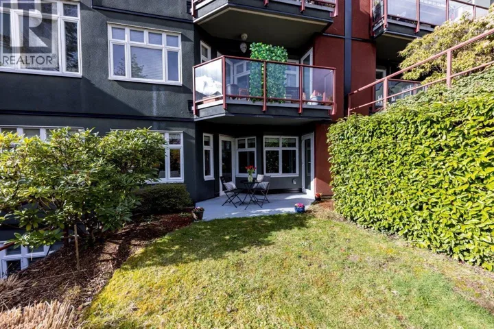 201 2800 CHESTERFIELD AVENUE, North Vancouver, British Columbia V7N4M1