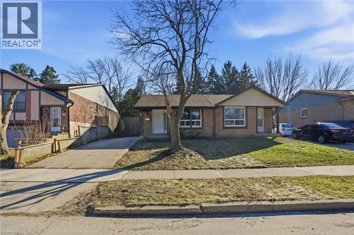 94 WENDOVER Drive, Hamilton, Ontario L9C5X5