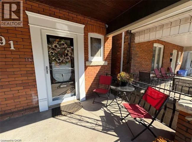 691 WILSON Street, Hamilton, Ontario L8L1V5