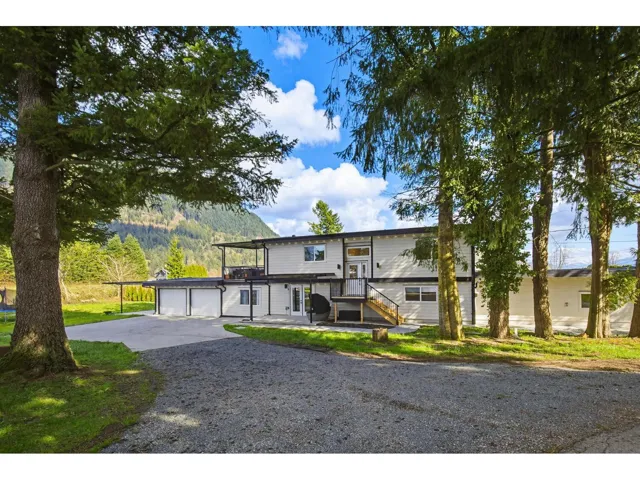 36143 SHORE ROAD, Mission, British Columbia V2V4J1