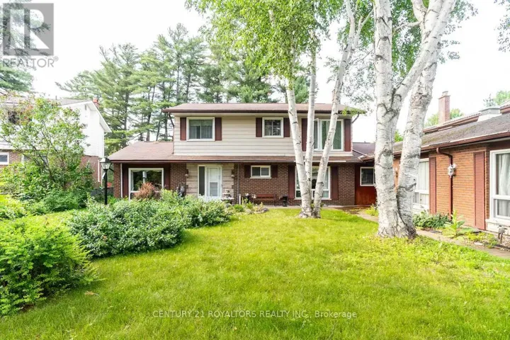 570 PHILLIP STREET E, Gravenhurst (Muskoka (S)), Ontario P1P1M3