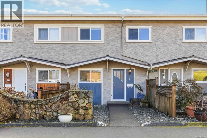 9 10145 Third St, Sidney, British Columbia V8L3B5