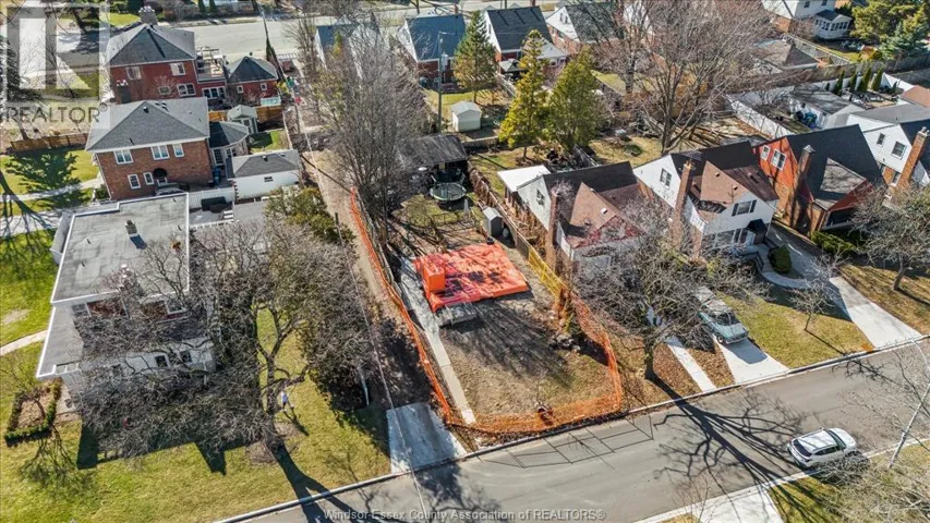 2383 Moy AVENUE, Windsor, Ontario N8W2M9