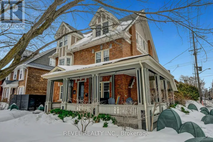 90 POWELL AVENUE, Ottawa, Ontario K1S3Z3