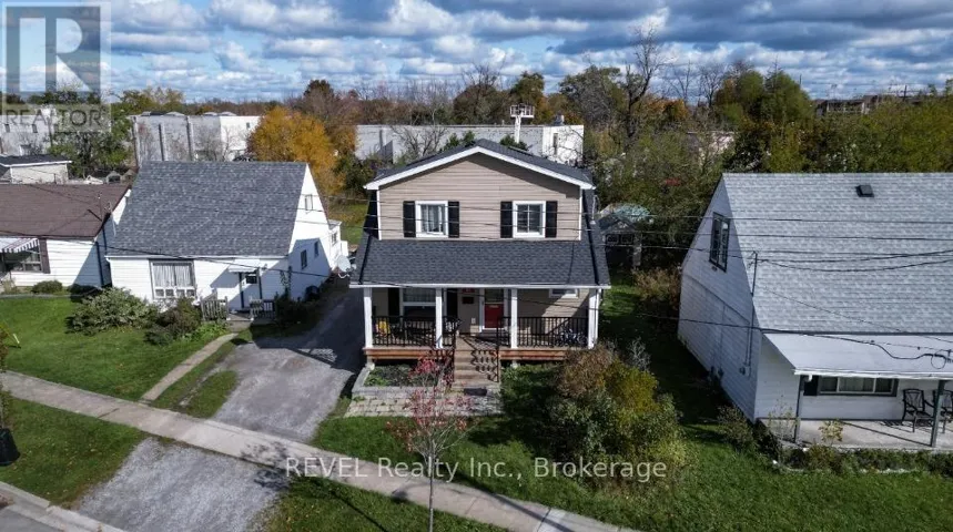 31 PHILIP STREET, St. Catharines (Oakdale), Ontario L2P2M7