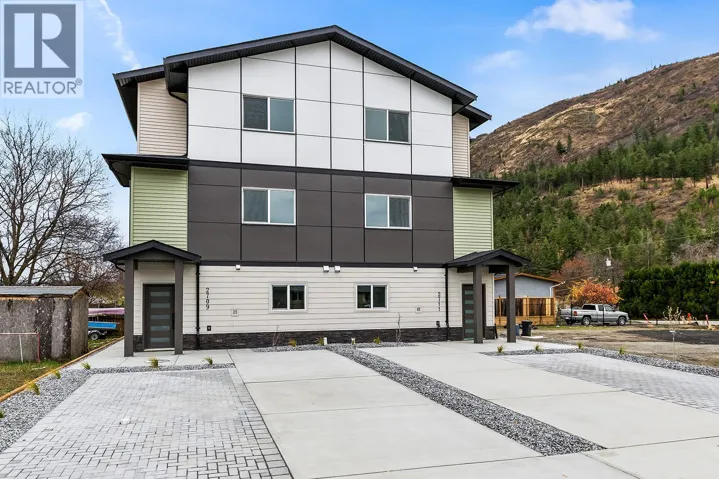 2709 Hewl Road, West Kelowna, British Columbia V1Z2M5