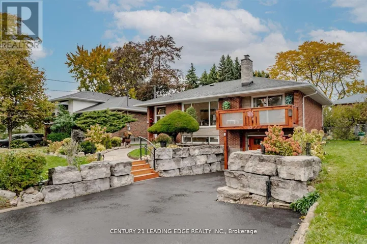 112 WYNDCLIFF CRESCENT, Toronto (Victoria Village), Ontario M4A2K3