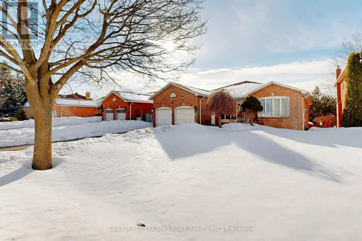 9 COATES CRESCENT, Richmond Hill (Oak Ridges Lake Wilcox), Ontario L4E2M3
