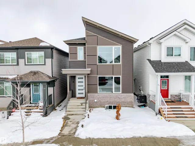 35 DORAIS WY, Fort Saskatchewan, Alberta T8L0Y9