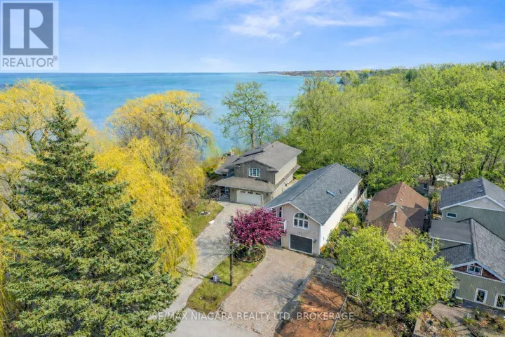 86 NEWPORT STREET, St. Catharines (Port Weller), Ontario L2M1P7