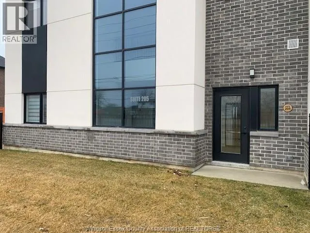 4400 LAURIER Unit# 205, LaSalle, Ontario N9H0R1