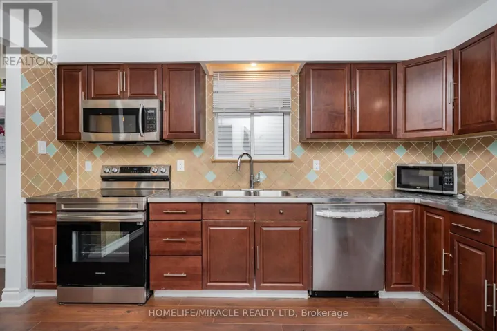 37 BANNER CRESCENT, Ajax (South West), Ontario L1S3S8