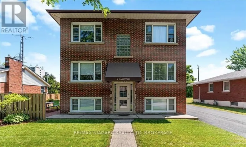 2 - 9 MASTERSON DRIVE, St. Catharines (Glendale/Glenridge), Ontario L2T3N9