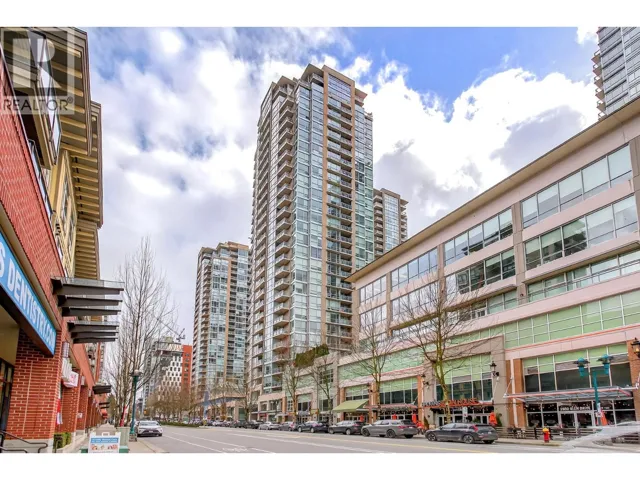 1904 2968 GLEN DRIVE, Coquitlam, British Columbia V3B0C4