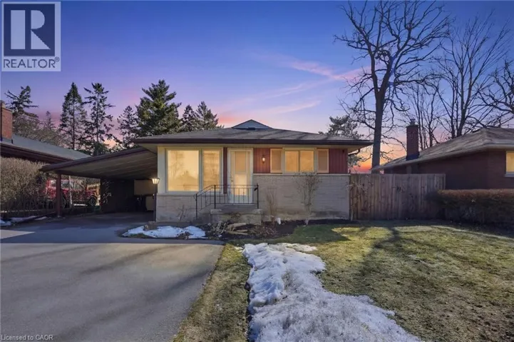 11 ALISON Avenue, Cambridge, Ontario N1R1M8