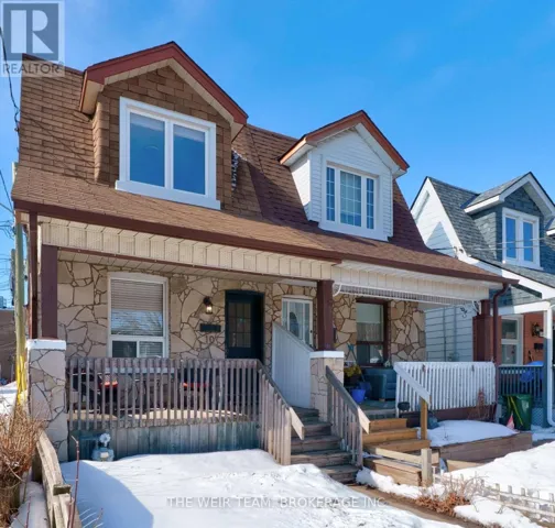 10 ELDON AVENUE, Toronto (Crescent Town), Ontario M4C5G1