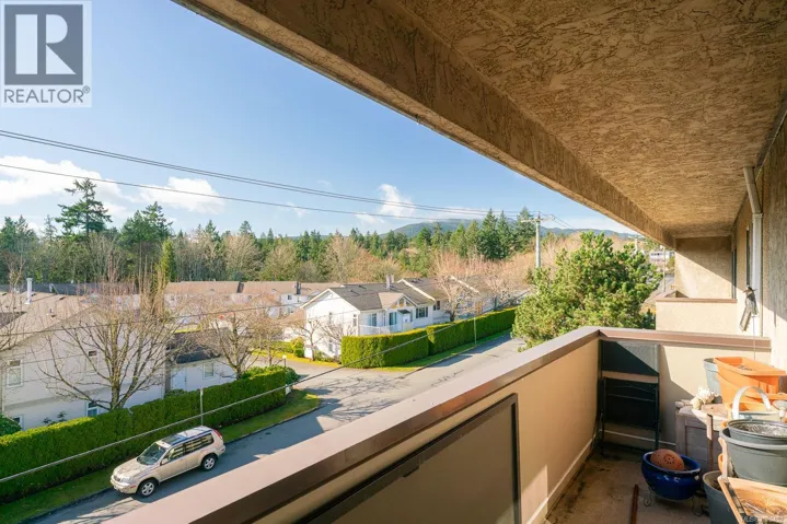 303 550 Bradley St, Nanaimo, British Columbia V9S1C1