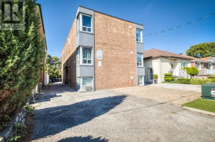 3 - 6 SEVENTEENTH STREET, Toronto (New Toronto), Ontario M8V3K3