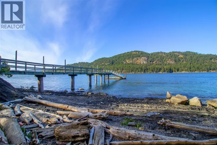 6903 Shark Rd, Pender Island, British Columbia V0N2M2