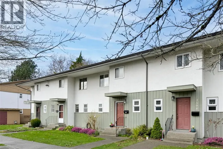 3596 Tillicum Rd, Saanich, British Columbia V8Z4H4